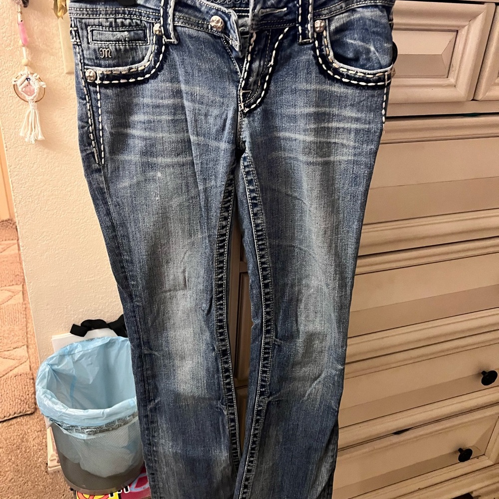 (27) Stylish Blue Women's Jeans Rhinestones. Stitching. New!